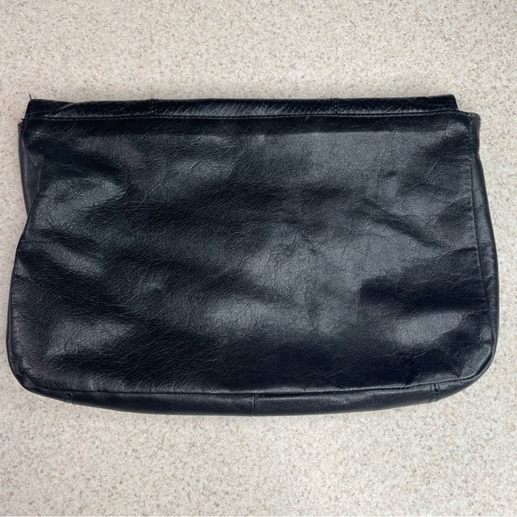 Vintage Leather Black Fold-over Clutch Tassel - Picture 4 of 7